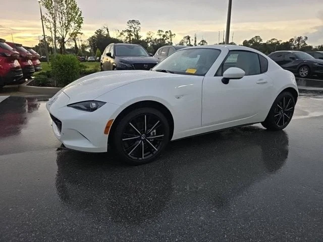 2025 Mazda ND MX-5 Miata - Image 20 of 30