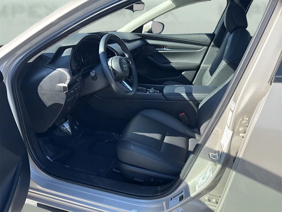 2025 Mazda Mazda 3 4th Gen - Image 9 of 12