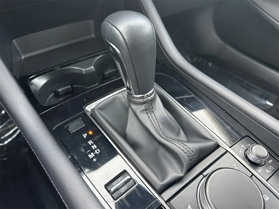 2025 Mazda Mazda 3 4th Gen - Image 17 of 21