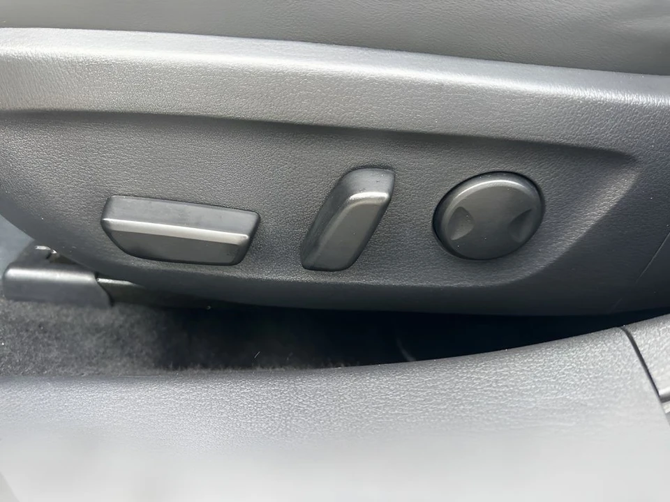 2025 Mazda Mazda 3 4th Gen - Image 10 of 12