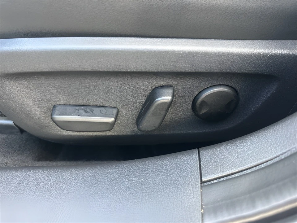 2025 Mazda Mazda 3 4th Gen - Image 10 of 12