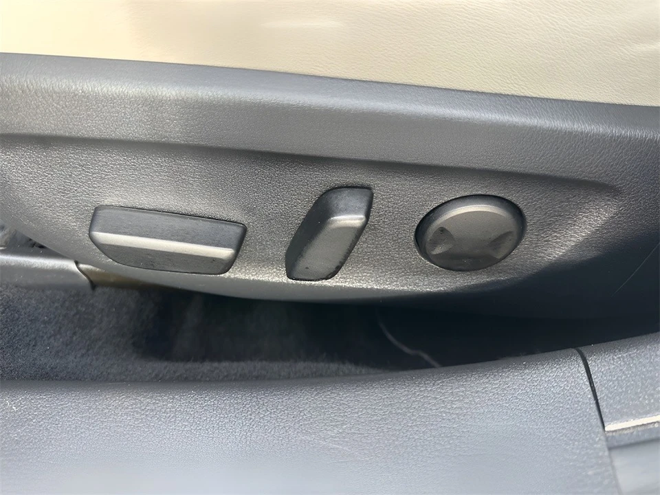 2025 Mazda Mazda 3 4th Gen - Image 10 of 12