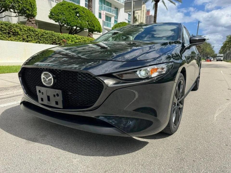 2025 Mazda Mazda 3 4th Gen - Image 9 of 12