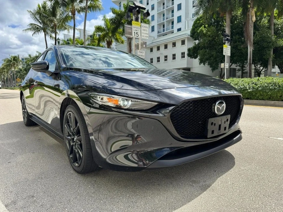 2025 Mazda Mazda 3 4th Gen - Image 8 of 12