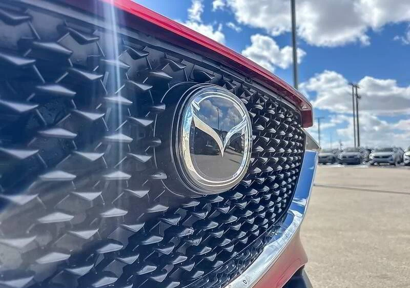 2025 Mazda CX-30 - Image 4 of 12