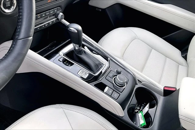 2025 Mazda CX-5 2nd Gen - Image 10 of 17