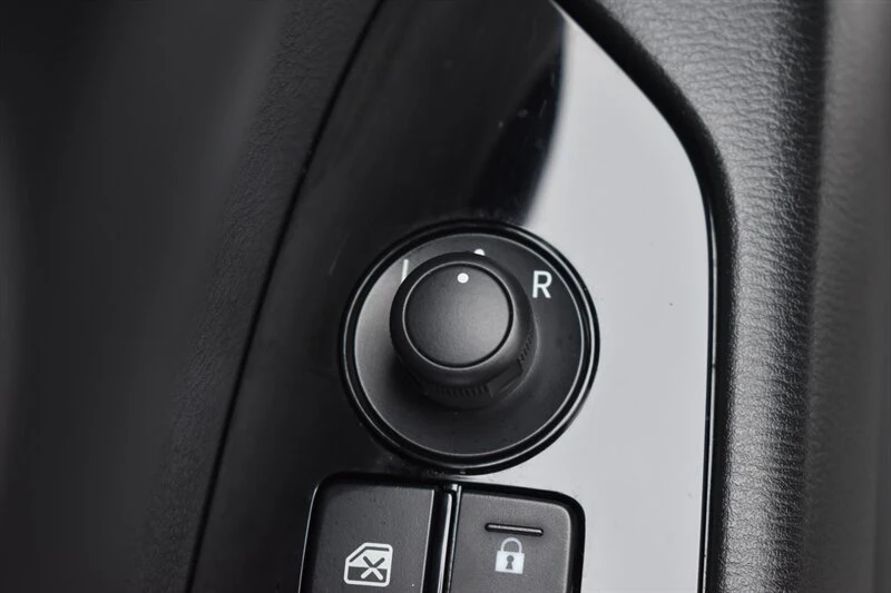 2025 Mazda CX-5 2nd Gen - Image 15 of 20