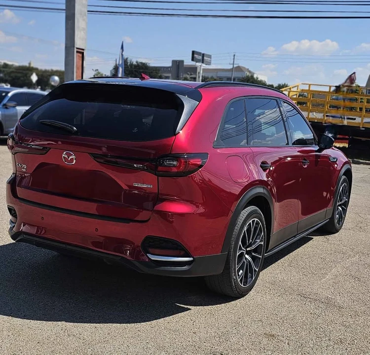2025 Mazda CX-70 - Image 3 of 5