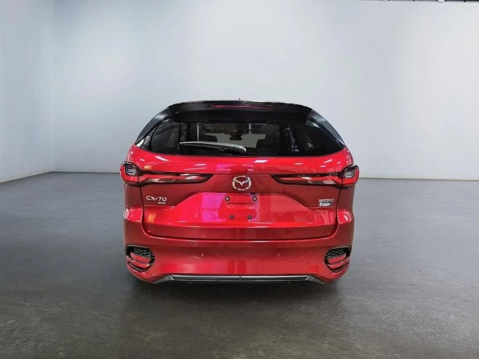 2025 Mazda CX-70 - Image 8 of 10