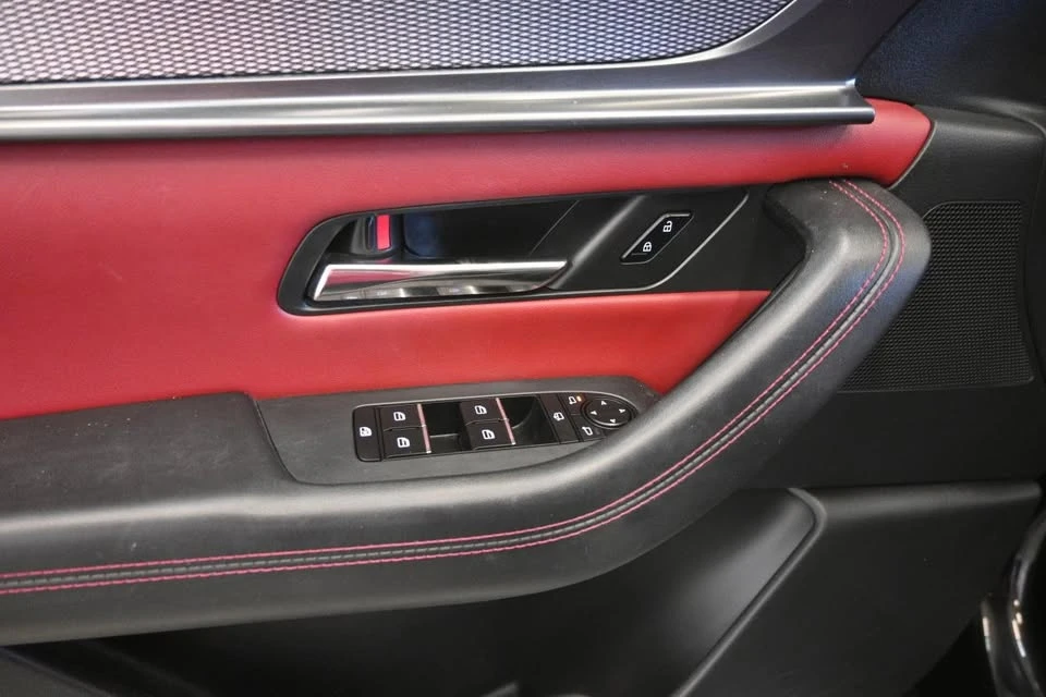 2025 Mazda CX-70 - Image 15 of 20