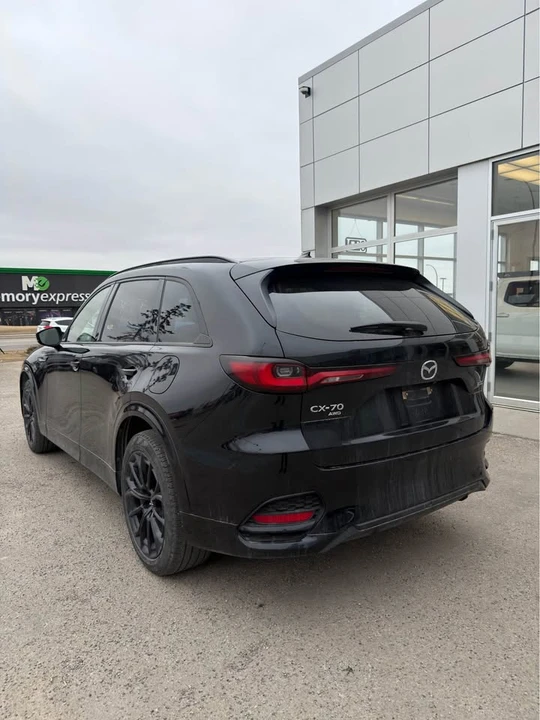 2025 Mazda CX-70 - Image 5 of 12