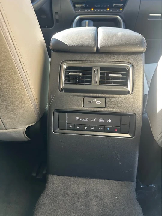 2025 Mazda CX-70 - Image 6 of 8