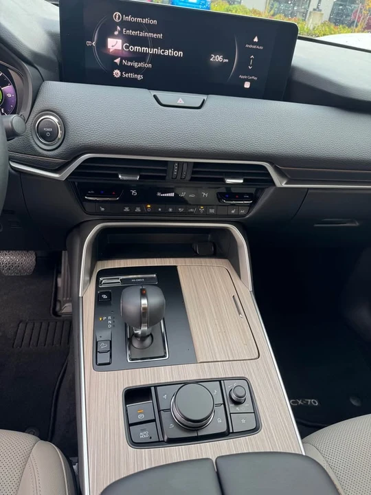 2025 Mazda CX-70 - Image 12 of 16