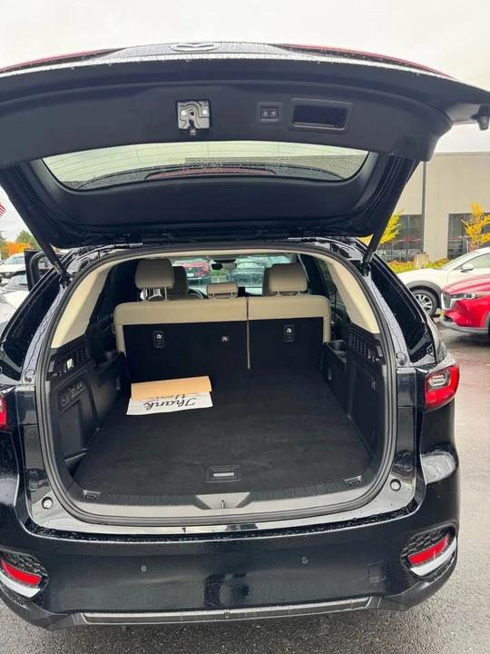 2025 Mazda CX-70 - Image 9 of 16