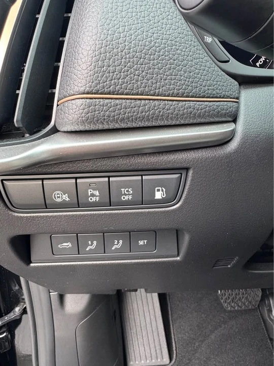 2025 Mazda CX-70 - Image 13 of 16