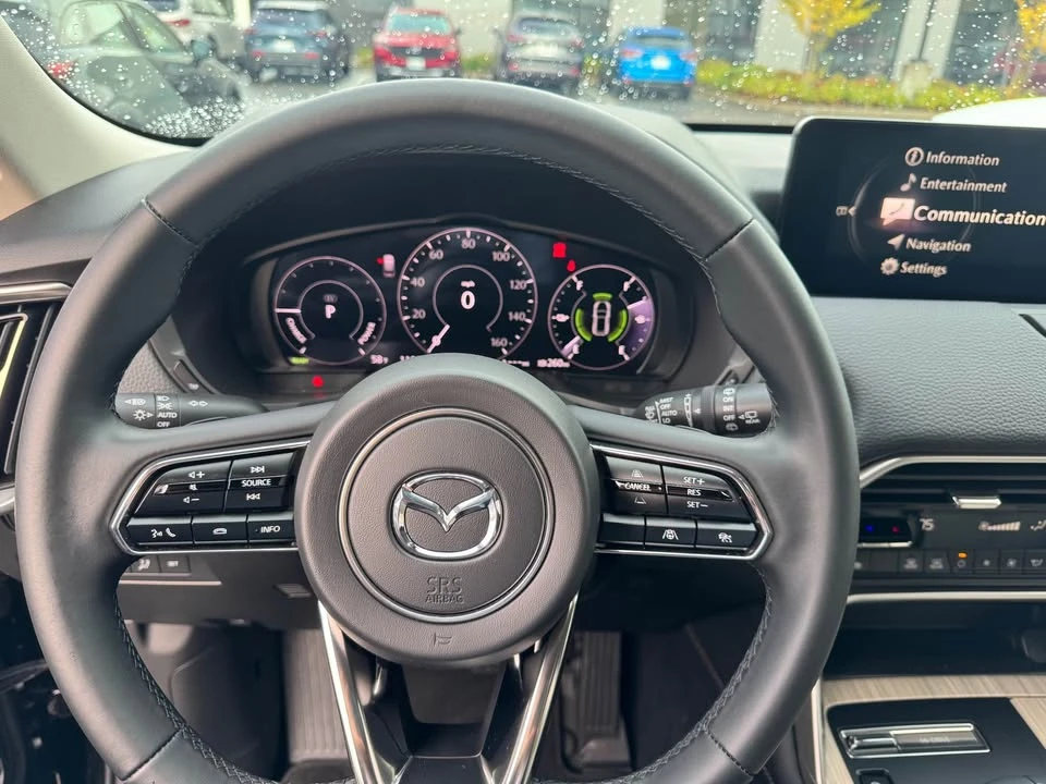 2025 Mazda CX-70 - Image 10 of 16