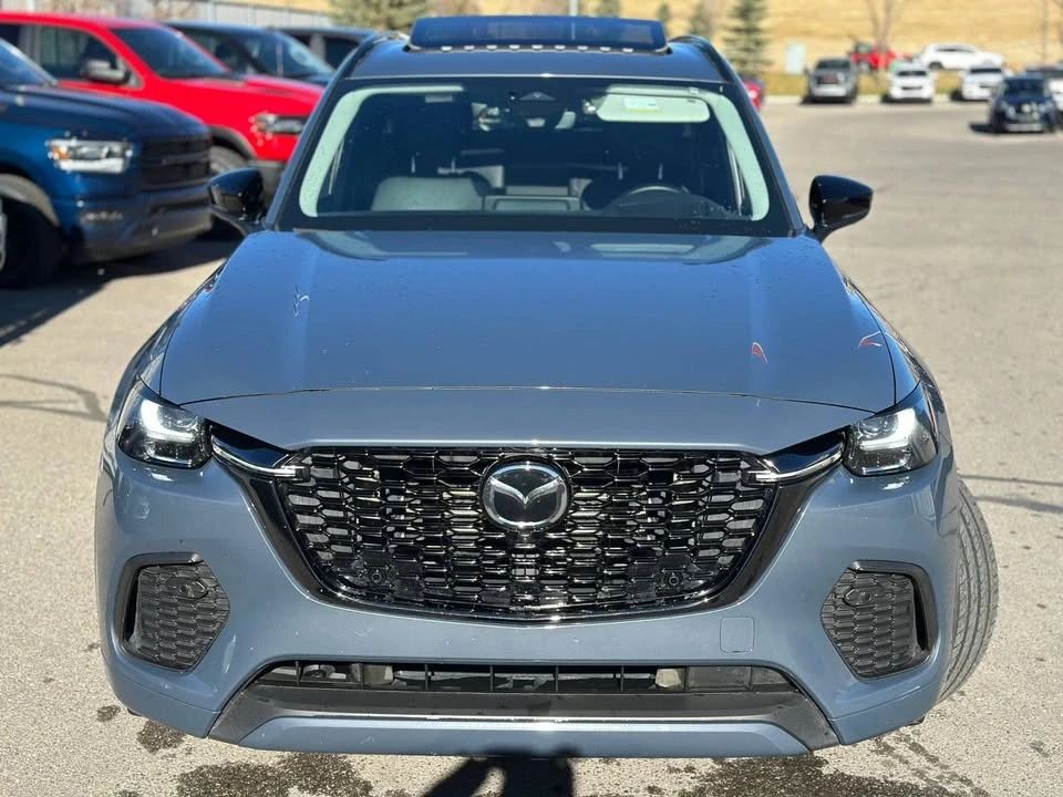 2025 Mazda CX-70 - Image 2 of 17