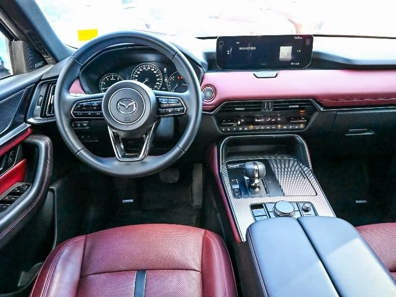 2025 Mazda CX-70 - Image 10 of 17