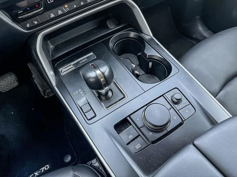 2025 Mazda CX-70 - Image 10 of 12