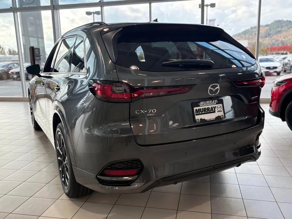 2025 Mazda CX-70 - Image 4 of 15