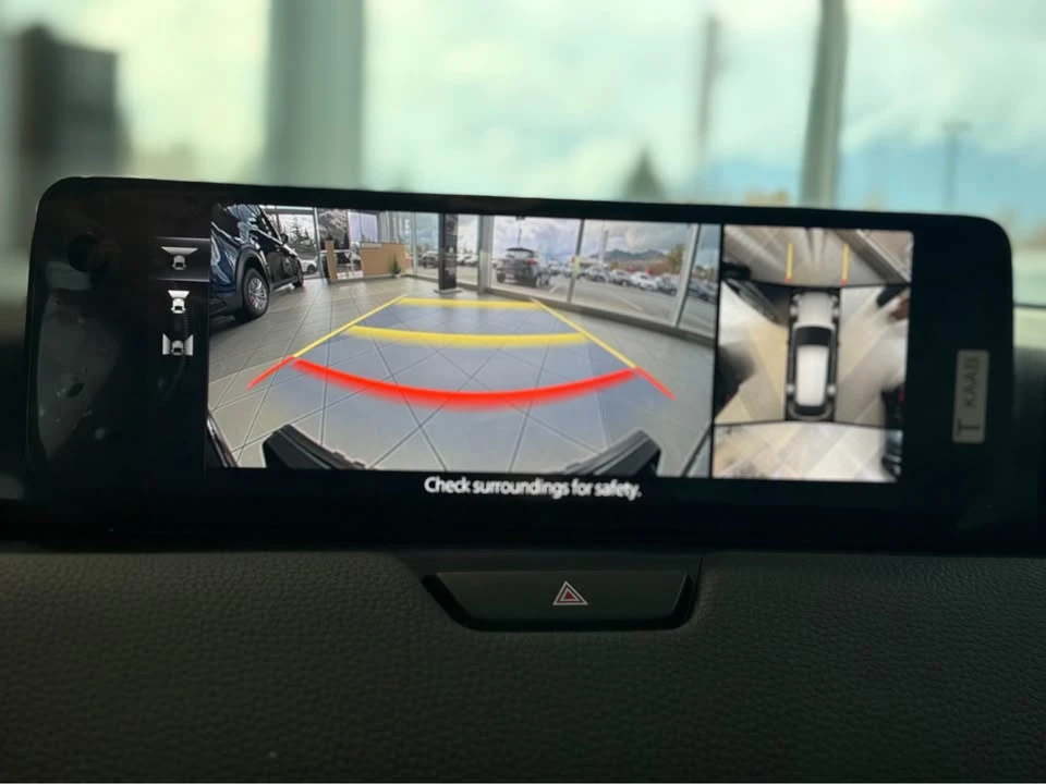 2025 Mazda CX-70 - Image 13 of 15