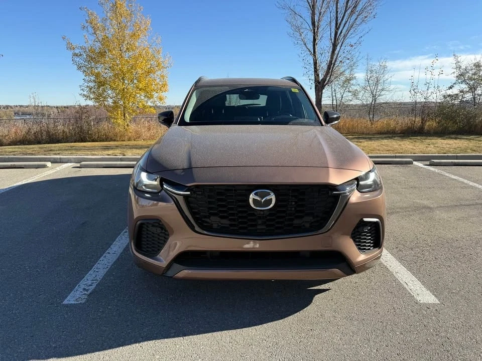 2025 Mazda CX-70 - Image 2 of 12
