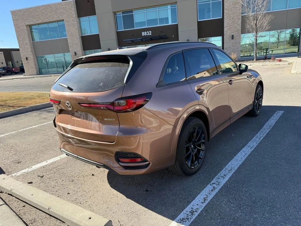 2025 Mazda CX-70 - Image 5 of 12