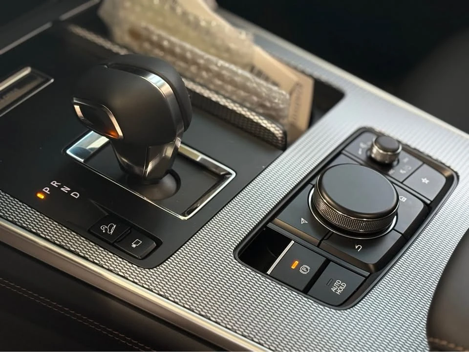 2025 Mazda CX-70 - Image 14 of 15