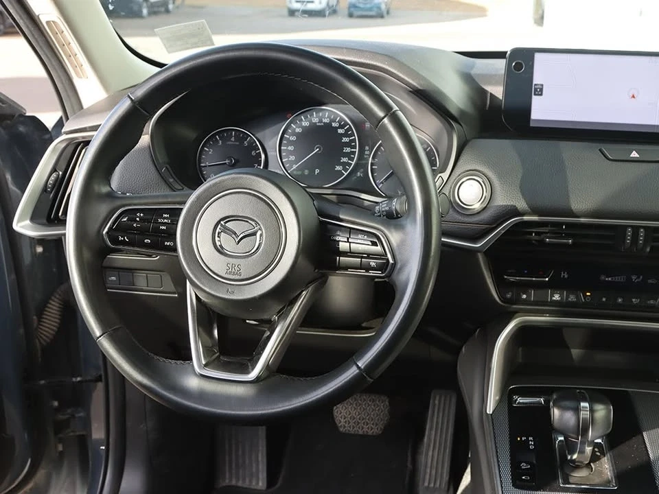 2025 Mazda CX-70 - Image 15 of 20