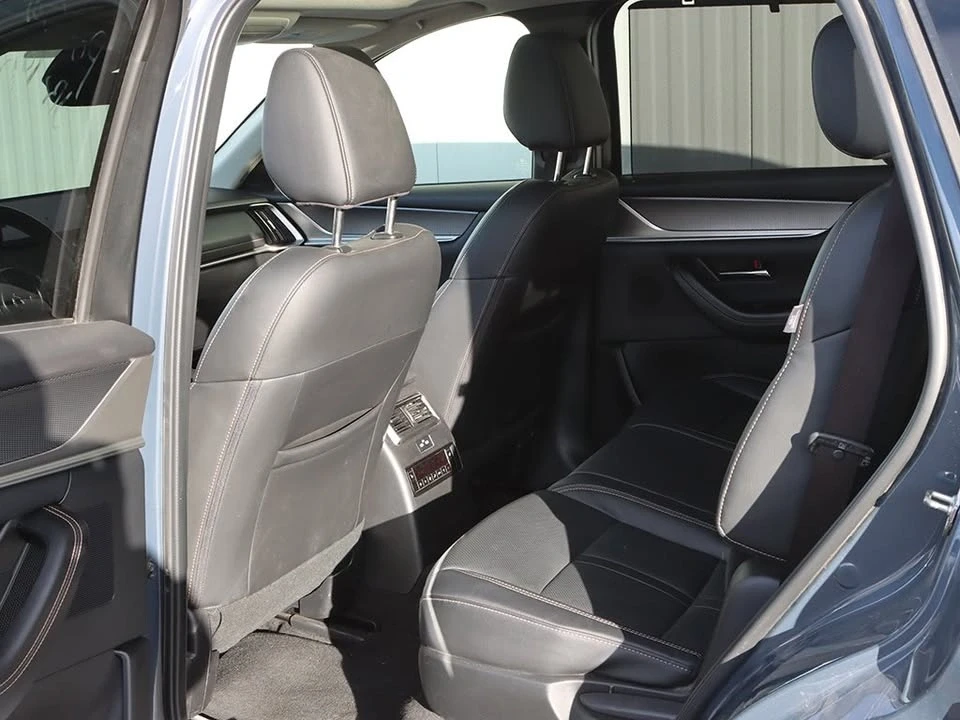 2025 Mazda CX-70 - Image 17 of 20