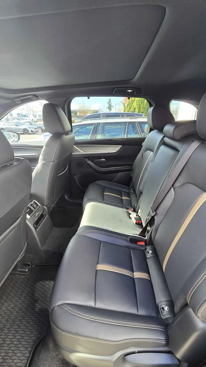 2025 Mazda CX-70 - Image 5 of 8