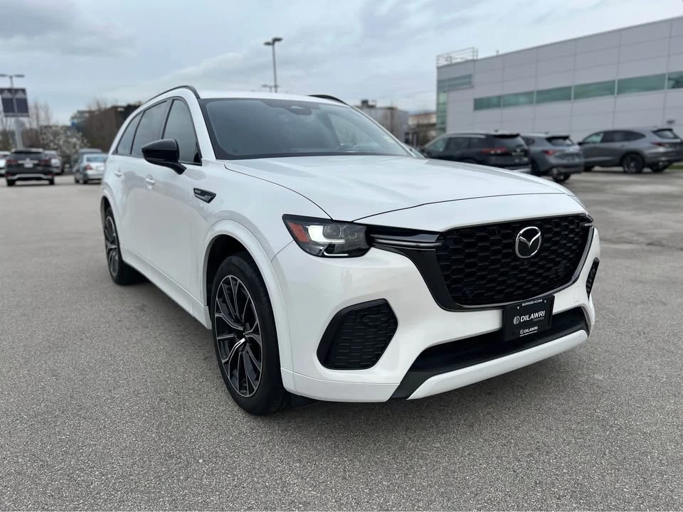 2025 Mazda CX-70 - Image 3 of 19