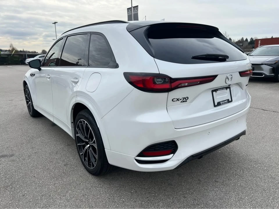 2025 Mazda CX-70 - Image 4 of 19