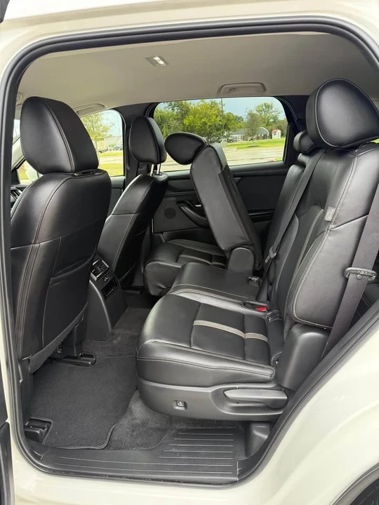 2025 Mazda CX-90 - Image 3 of 14