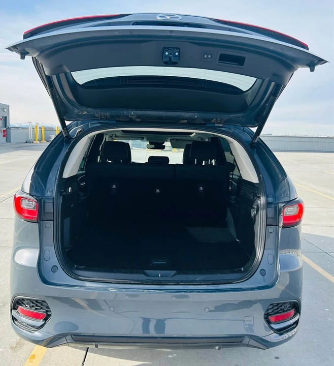 2025 Mazda CX-90 - Image 5 of 17