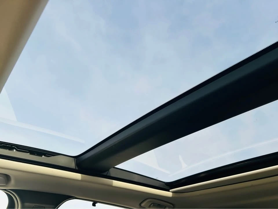 2025 Mazda CX-90 - Image 14 of 17