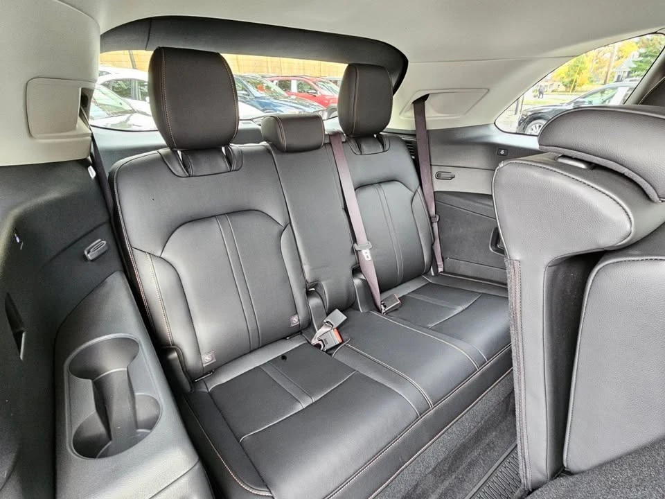 2025 Mazda CX-90 - Image 17 of 20