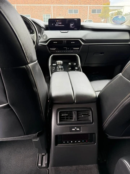 2025 Mazda CX-90 - Image 12 of 14