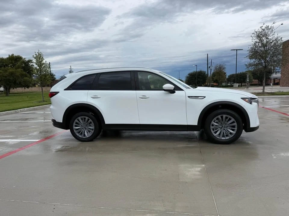 2025 Mazda CX-90 - Image 3 of 14