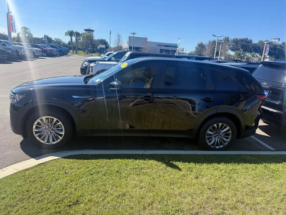 2025 Mazda CX-90 - Image 6 of 7