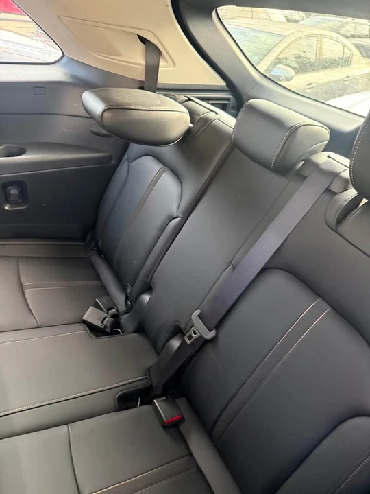 2025 Mazda CX-90 - Image 7 of 10