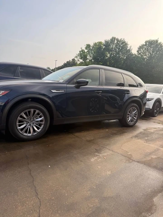 2025 Mazda CX-90 - Image 2 of 10
