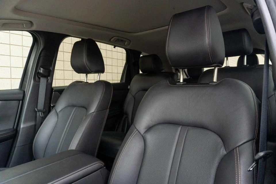 2025 Mazda CX-90 - Image 9 of 12