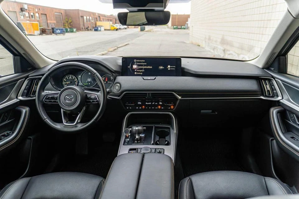 2025 Mazda CX-90 - Image 11 of 12