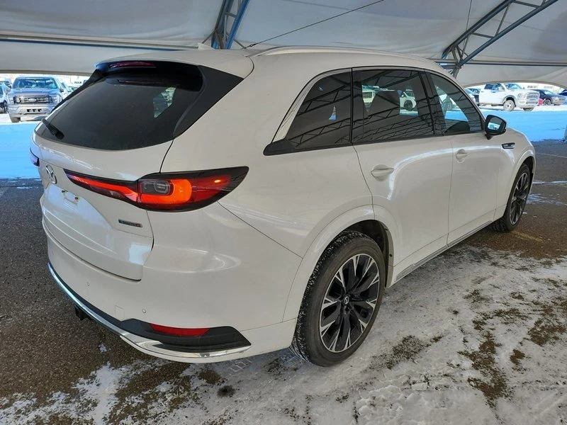2025 Mazda CX-90 - Image 4 of 8