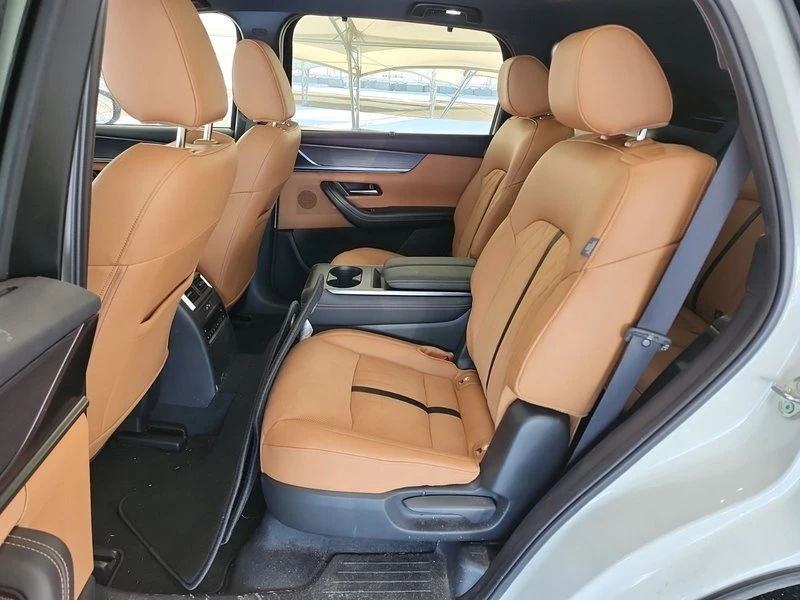 2025 Mazda CX-90 - Image 6 of 8