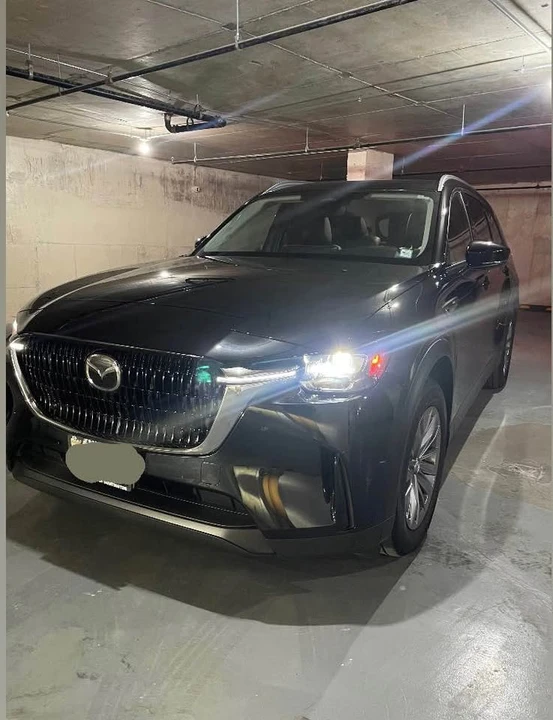 2025 Mazda CX-90 - Image 2 of 13