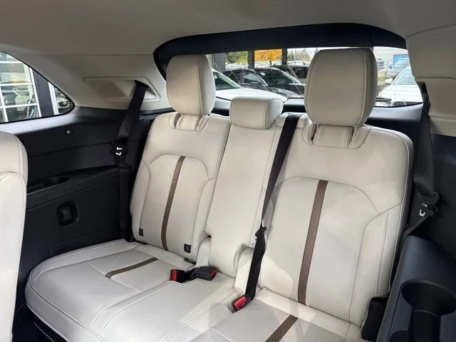 2025 Mazda CX-90 - Image 12 of 20