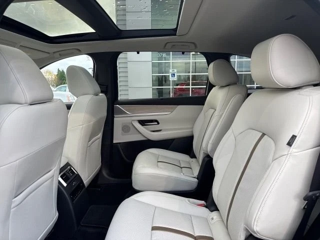 2025 Mazda CX-90 - Image 10 of 20