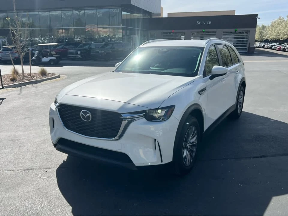 2025 Mazda CX-90 - Image 2 of 20